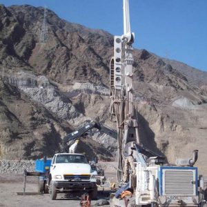 Ejecución de perforaciones e inyecciones para consolidación e impermeabilización de la presa del Proyecto Aprovechamiento Hidroeléctrico Punta Negra