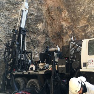 Perforaciones en diamantina para exploración en yacimiento Salagasta – Villavicencio