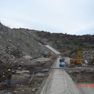 Perforaciones para inyecciones y auscultación de la obra Presa sobre el Rio Claro - Aprovechamiento San Francisco – Dpto Ayacucho